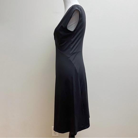 Patagonia Worn Wear Women’s Black V Neck Short Sleeve Mini Bandha Dress Small - Picture 4 of 7